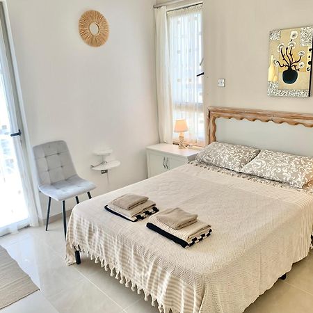 Boho Bay Apartment Akanthou ภายนอก รูปภาพ