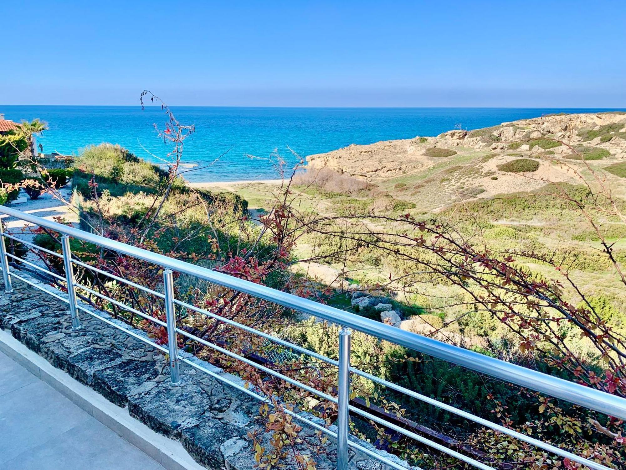 Boho Bay Apartment Akanthou ภายนอก รูปภาพ